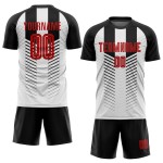 Schwarzes Fußballtrikot mit individueller Sublimation, rot-weiße Uniform Schwarzes Fußballtrikot mit individueller Sublimation, rot-weiße Uniform